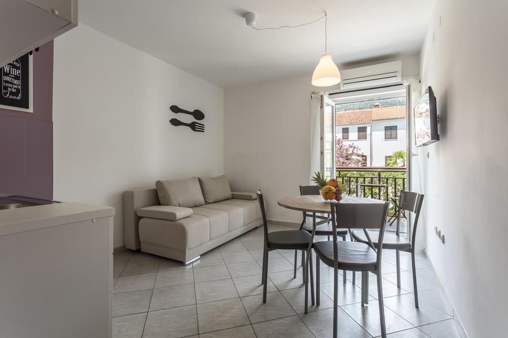 Marijana Bol Apartments Buitenkant foto
